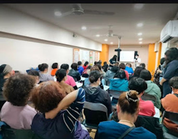 失能者居家運動，以及居家輔具應用課堂。